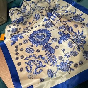 Mulberry silk small scarf